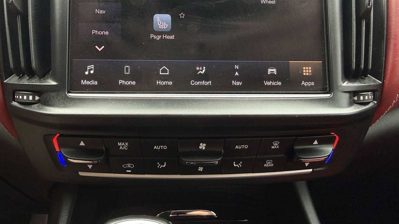 Used 2023 Maserati Levante GT AWD/4WD image 55
