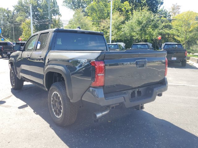 New 2026 Toyota Tacoma TRD Off-Road AWD/4WD image 3