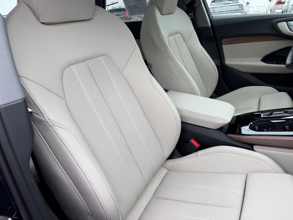 Certified 2025 Audi A5 2.0T Prestige w/ 19" Wheel Package image 16