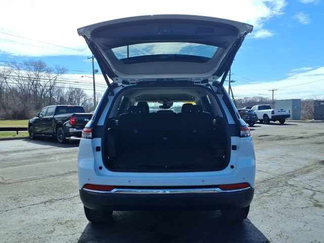 Certified 2023 Jeep Grand Cherokee Limited image 10