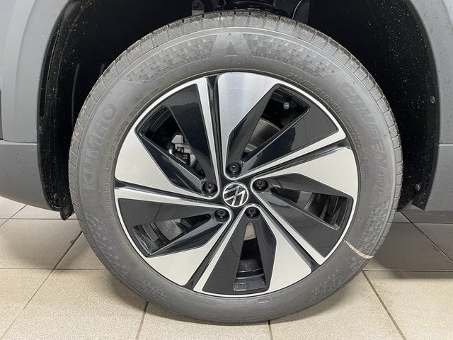 New 2026 Volkswagen Taos SE AWD/4WD image 9