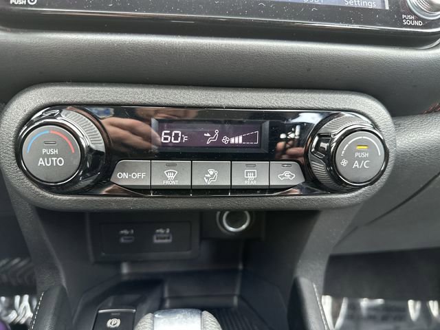 Used 2023 Nissan Kicks SR image 19