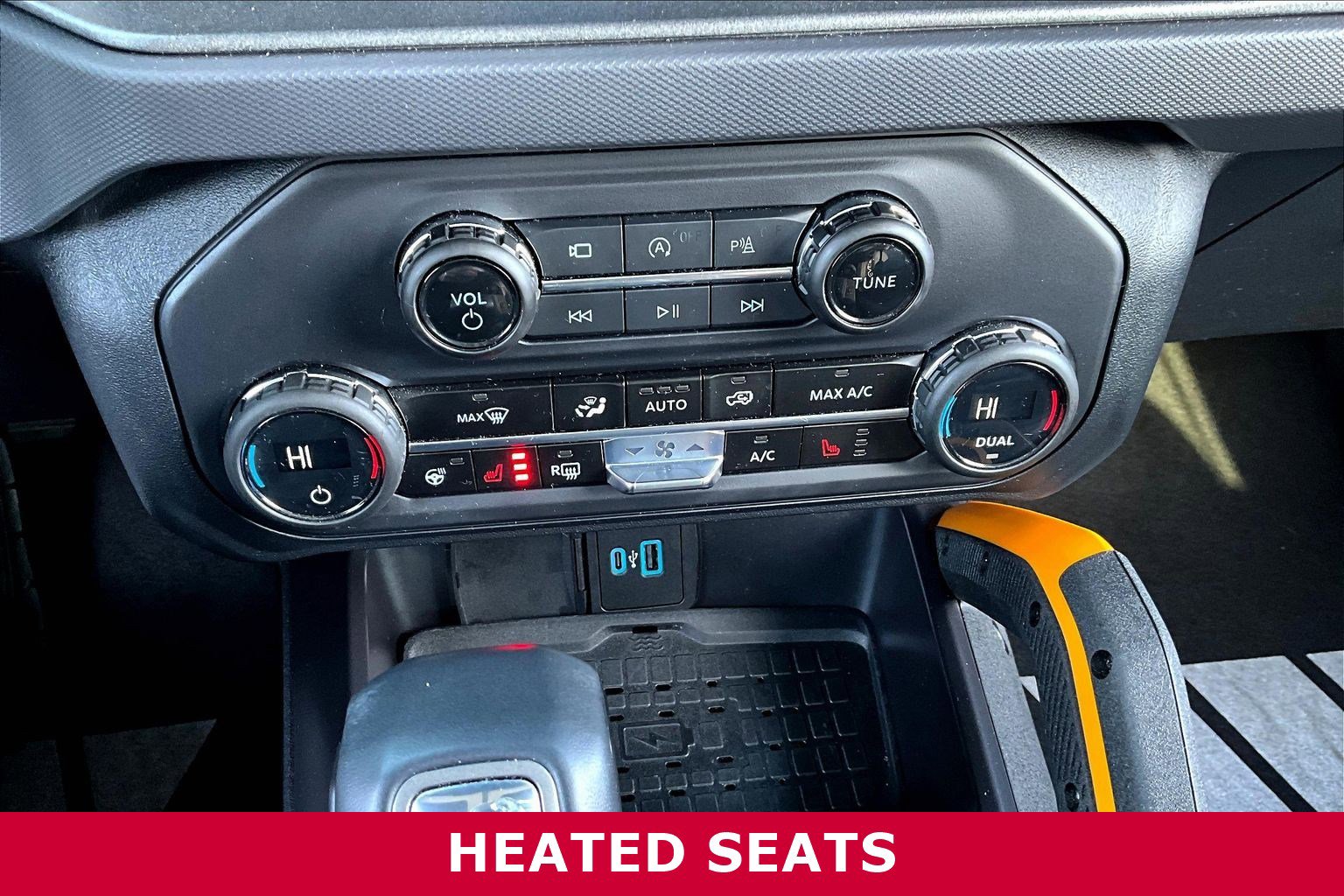 Used 2024 Ford Bronco Badlands image 16