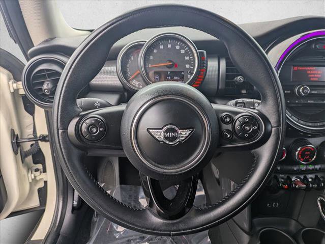 Used 2015 MINI Cooper 2-Door Hardtop image 13