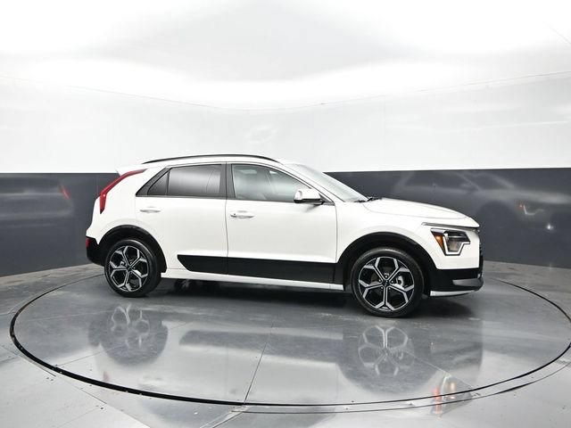 Used 2024 Kia Niro EX Touring FWD image 6