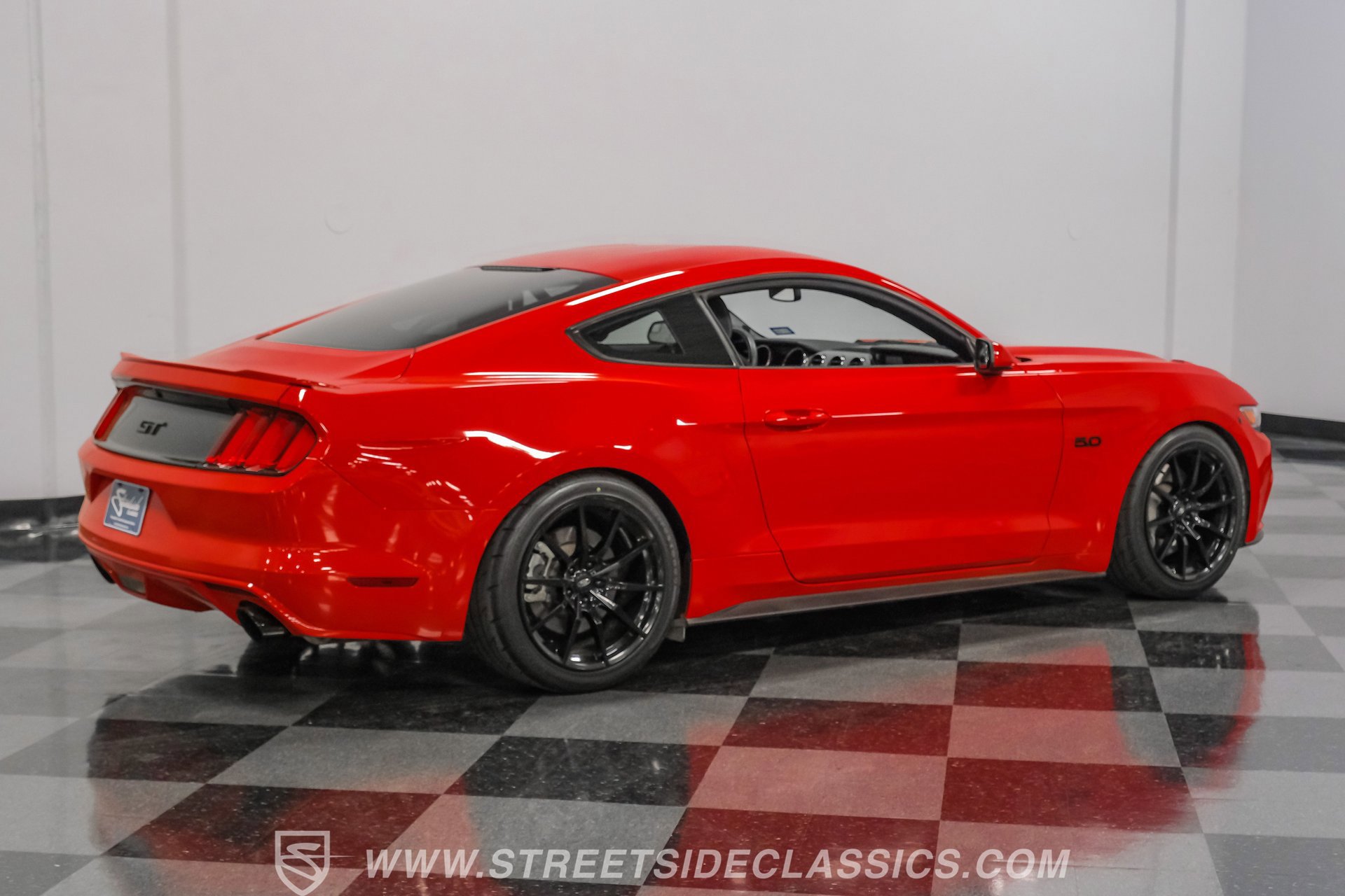 Used 2017 Ford Mustang GT image 11