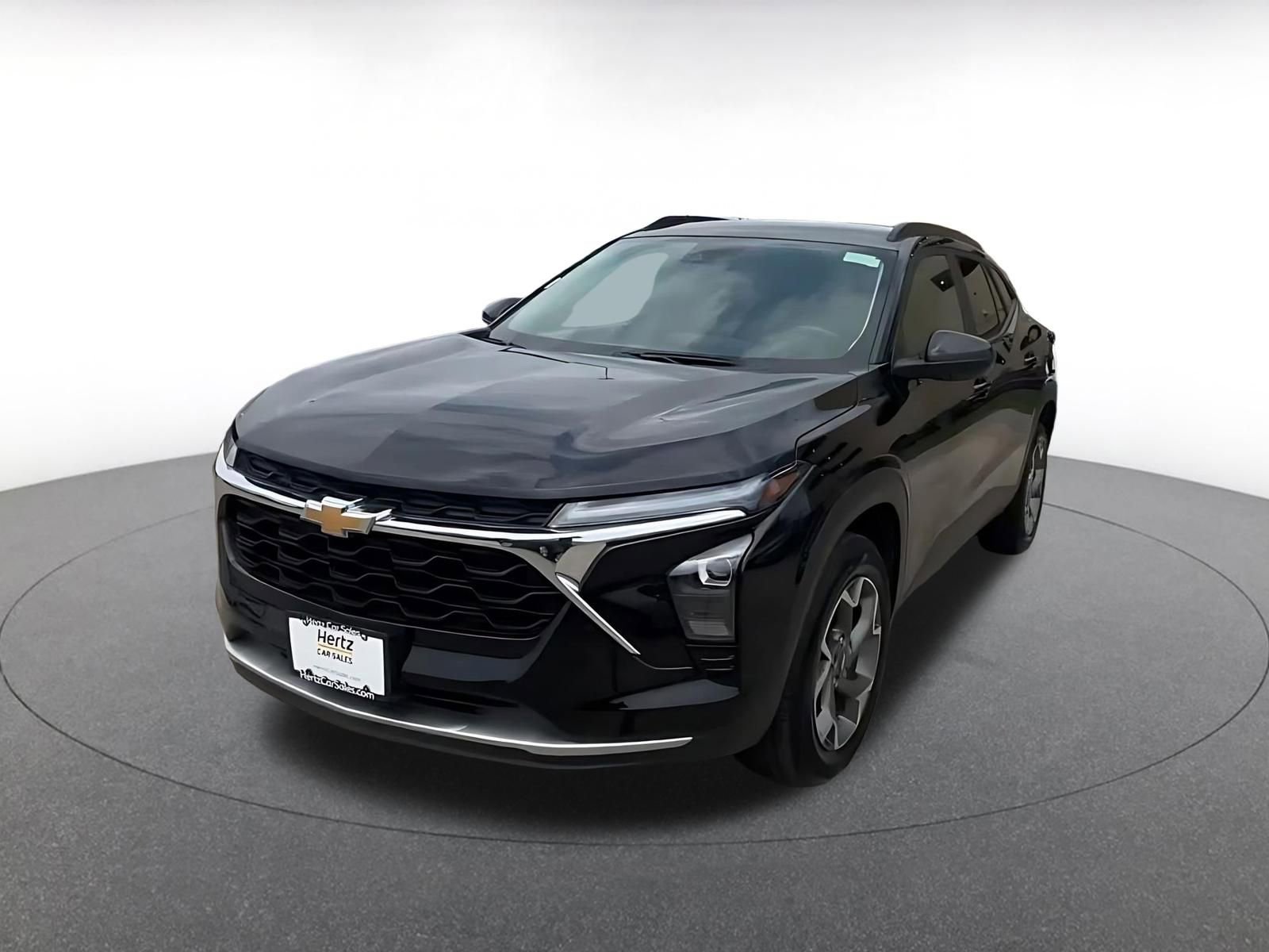 Used 2025 Chevrolet Trax LT FWD image 7