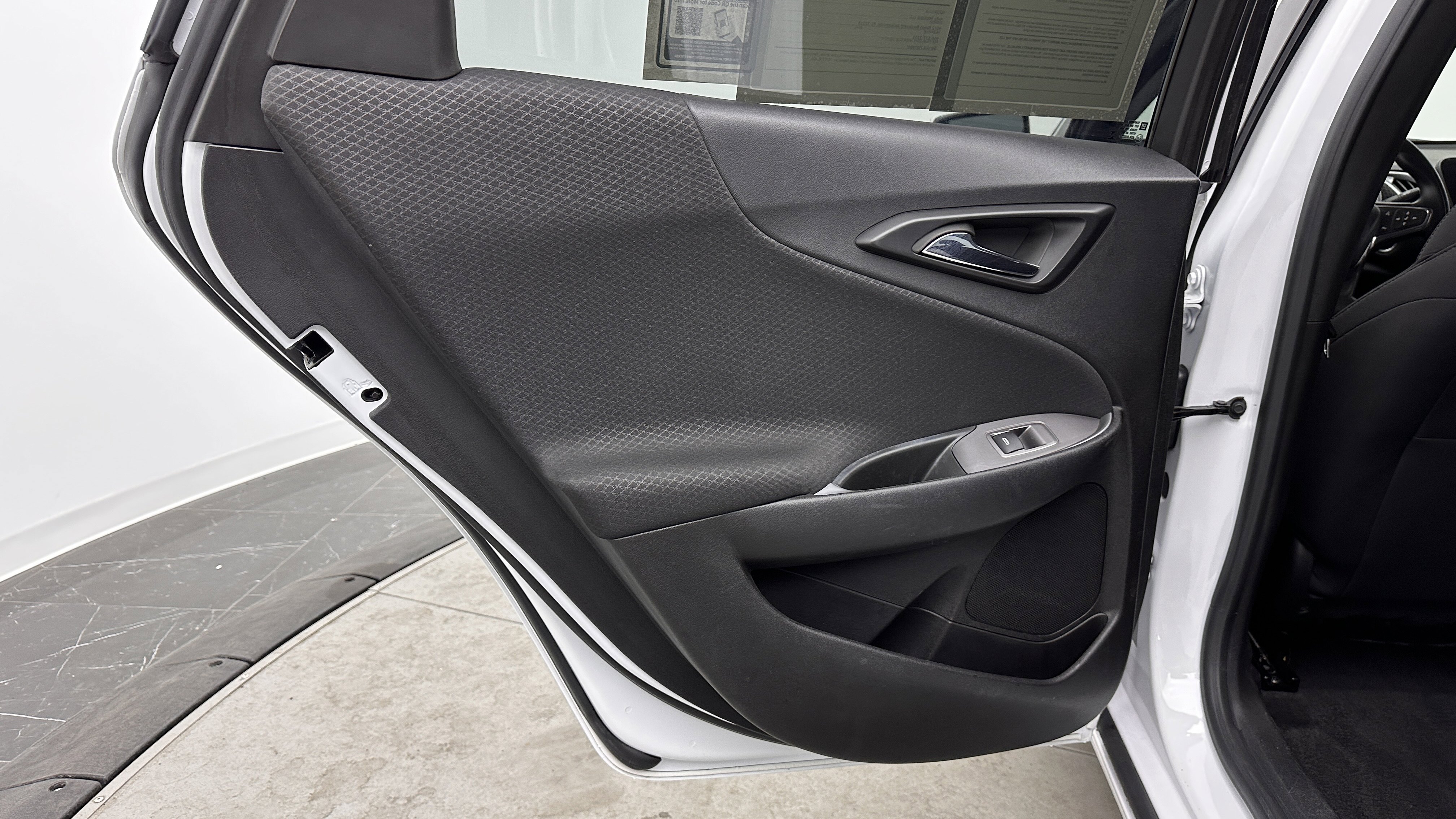 Used 2024 Chevrolet Malibu LT FWD image 25