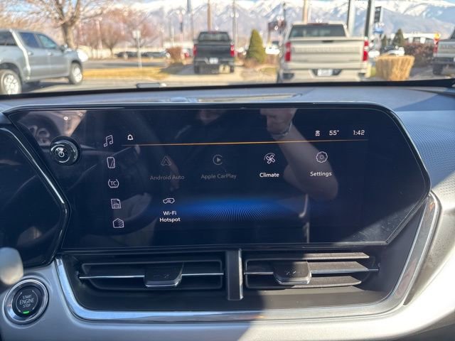 Used 2025 Chevrolet Trax LT image 22