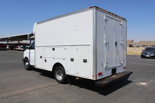 Used 2017 Chevrolet Express 3500 RWD image 7