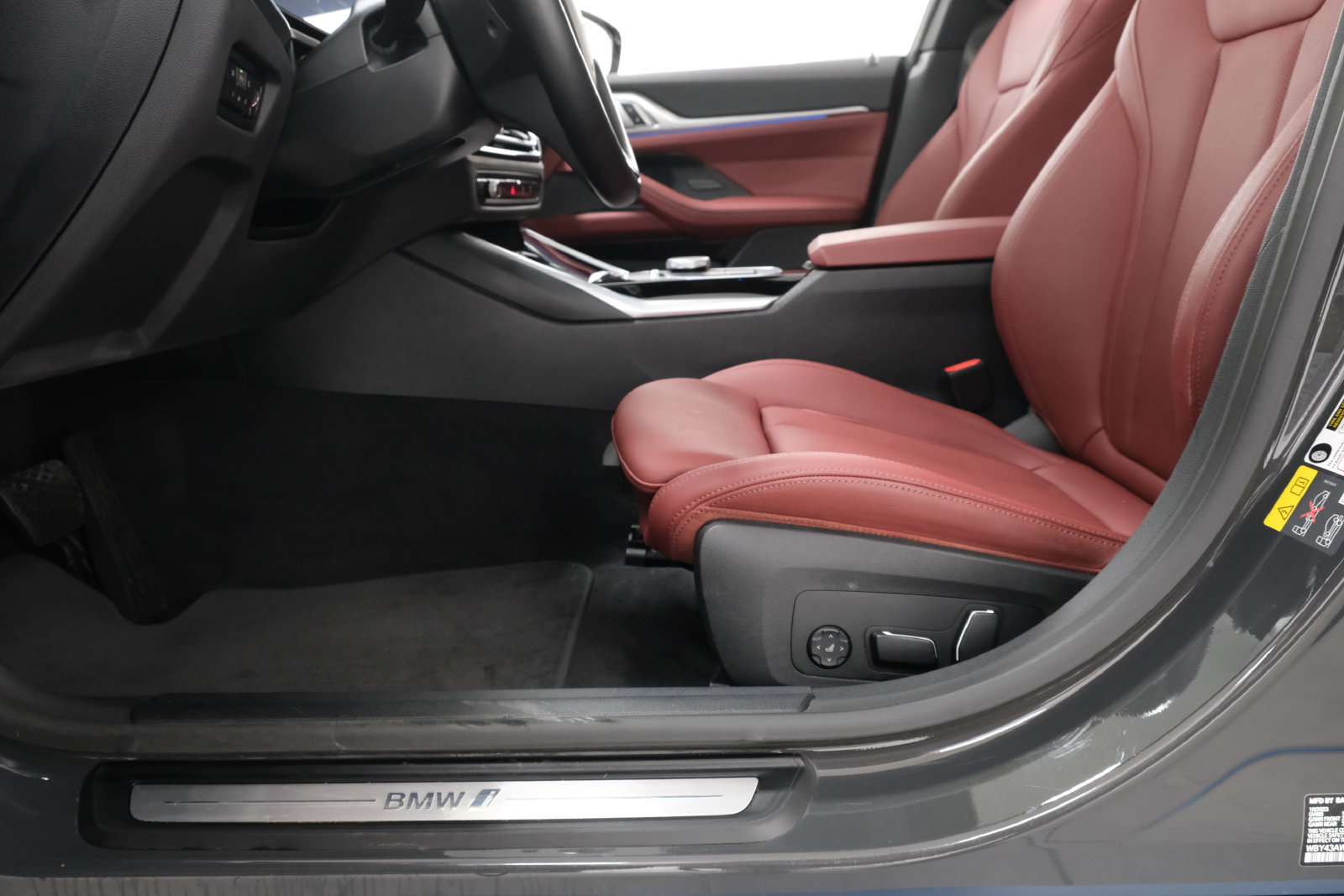 Used 2024 BMW i4 eDrive35 w/ Premium Package RWD image 27