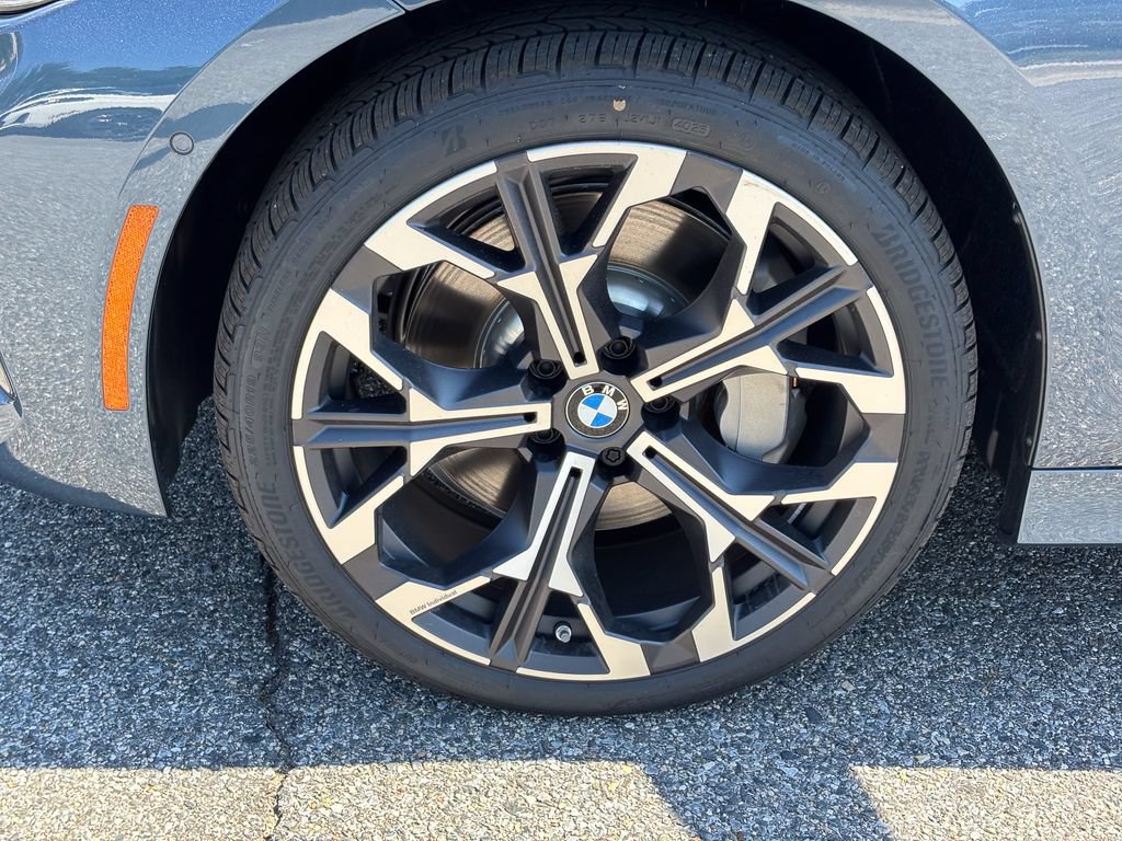 New 2026 BMW 330i xDrive Sedan w/ Premium Package AWD/4WD image 8