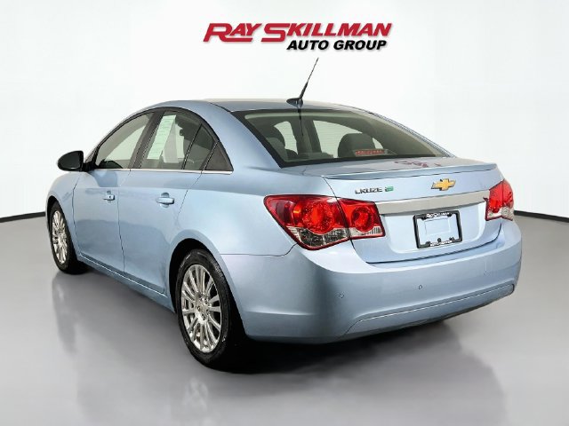 Used 2011 Chevrolet Cruze Eco FWD image 4