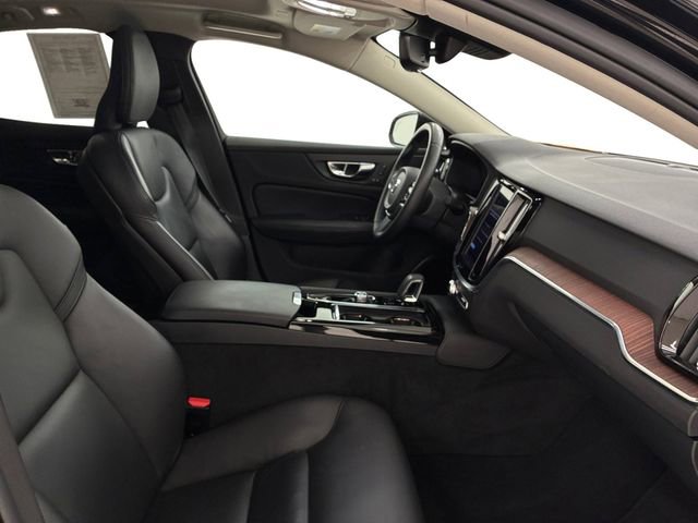 Used 2023 Volvo S60 T8 Plus image 14