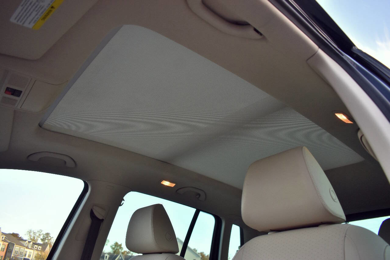 Used 2016 Volkswagen Tiguan SE image 33