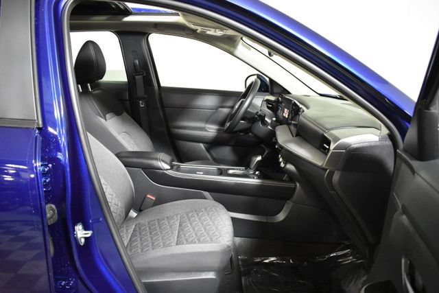 Used 2025 Nissan Kicks SV w/ SV Premium Package AWD/4WD image 31
