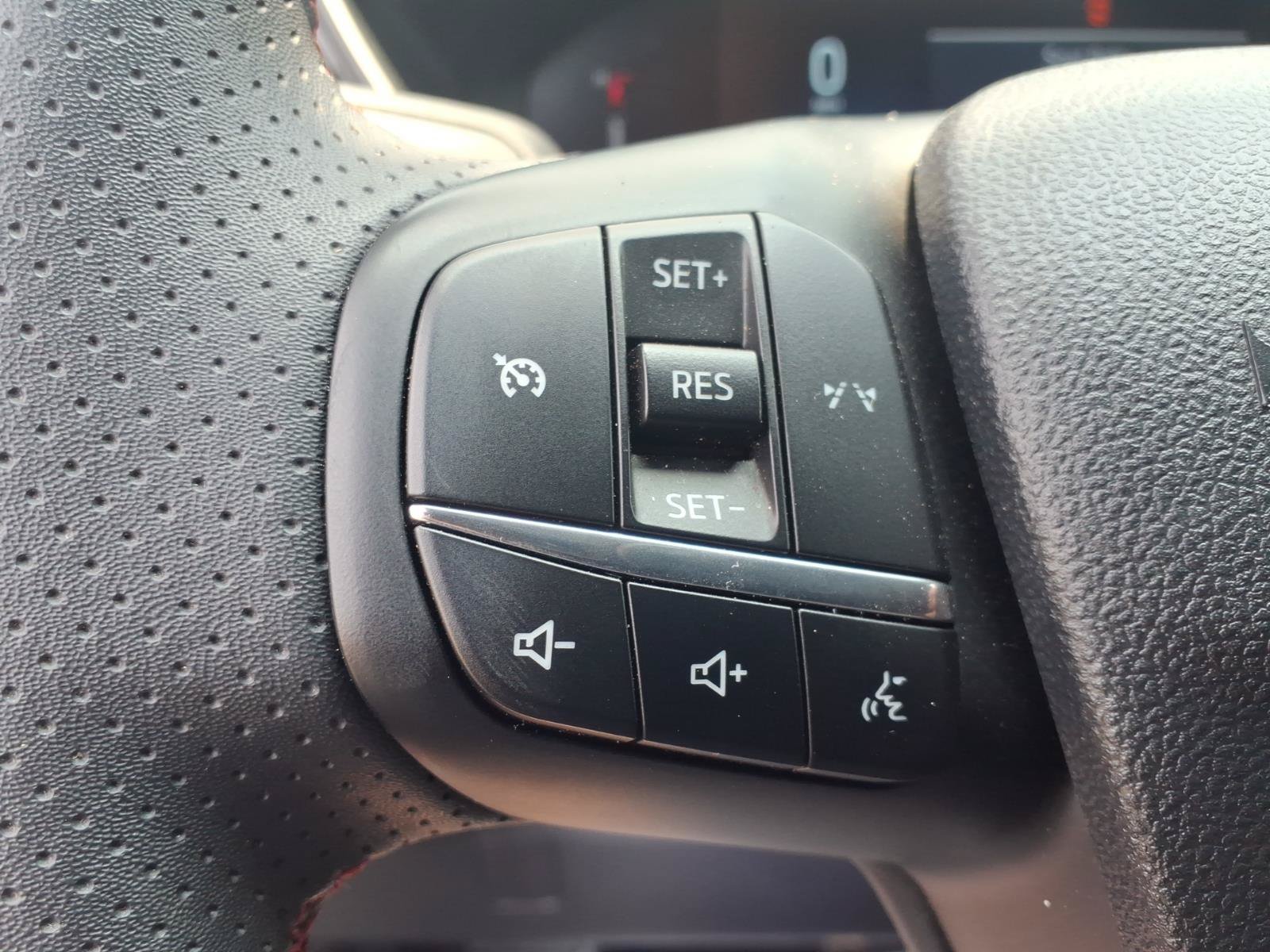 Used 2026 Ford Escape ST-Line AWD/4WD image 19