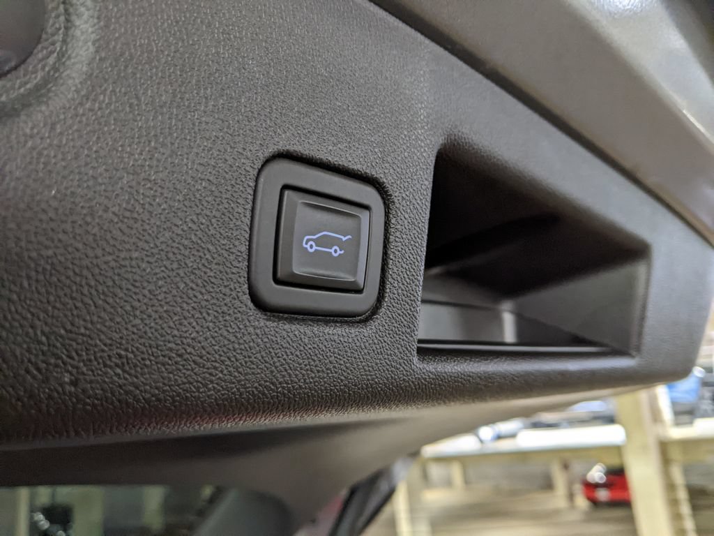 Used 2023 Chevrolet Equinox LT FWD image 29