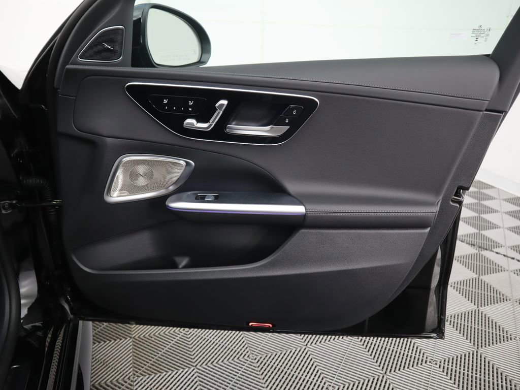 New 2025 Mercedes-Benz C 300 4MATIC Sedan image 26