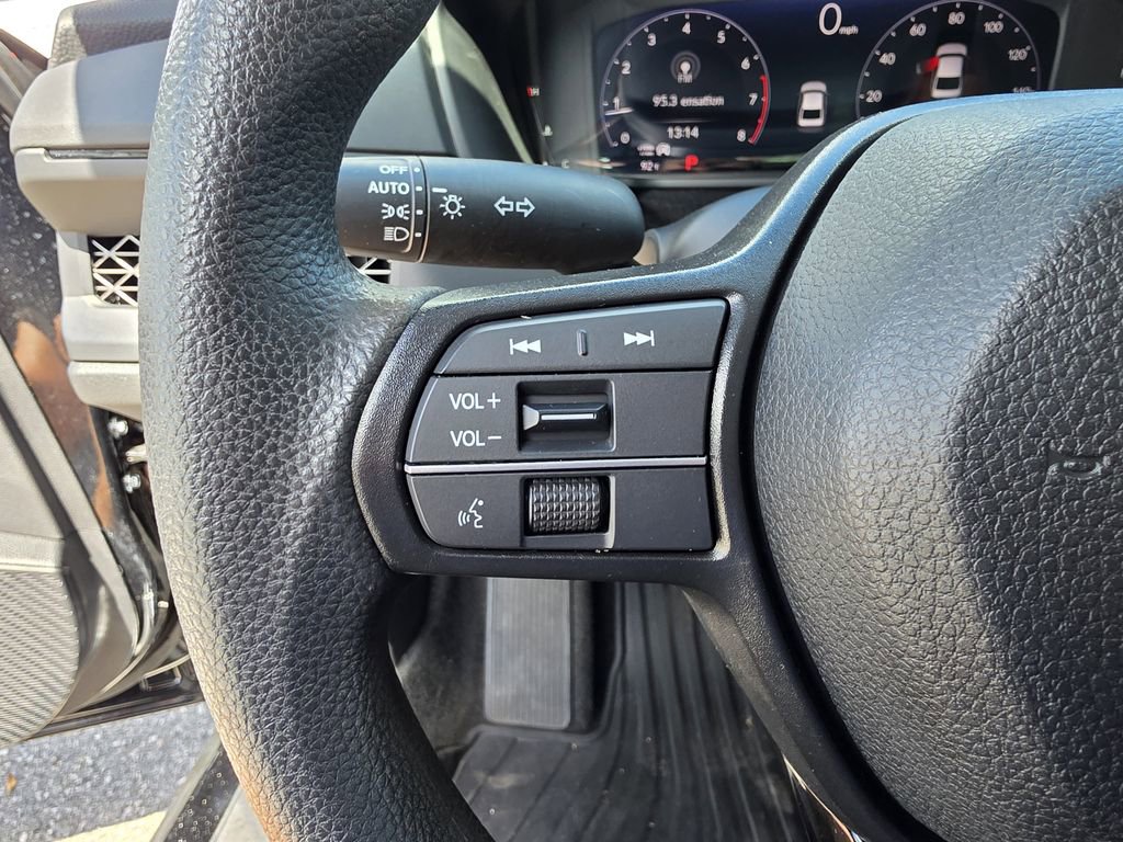 Used 2023 Honda Accord EX image 25