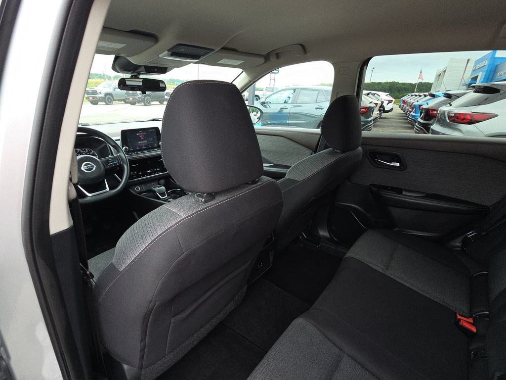 Used 2021 Nissan Rogue SV AWD/4WD image 27