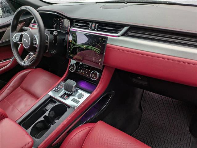 Used 2023 Jaguar F-PACE R-Dynamic S image 22