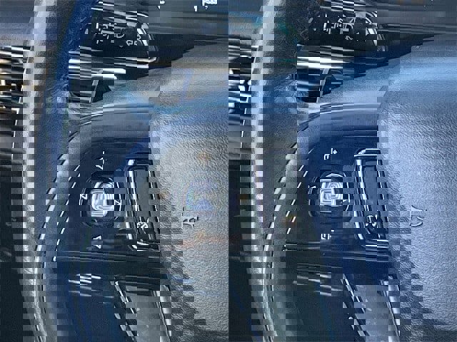 Used 2022 Lincoln Corsair Standard w/ Premium Package image 12