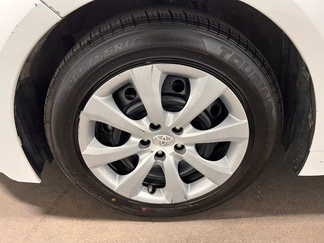 Used 2023 Toyota Corolla LE image 28