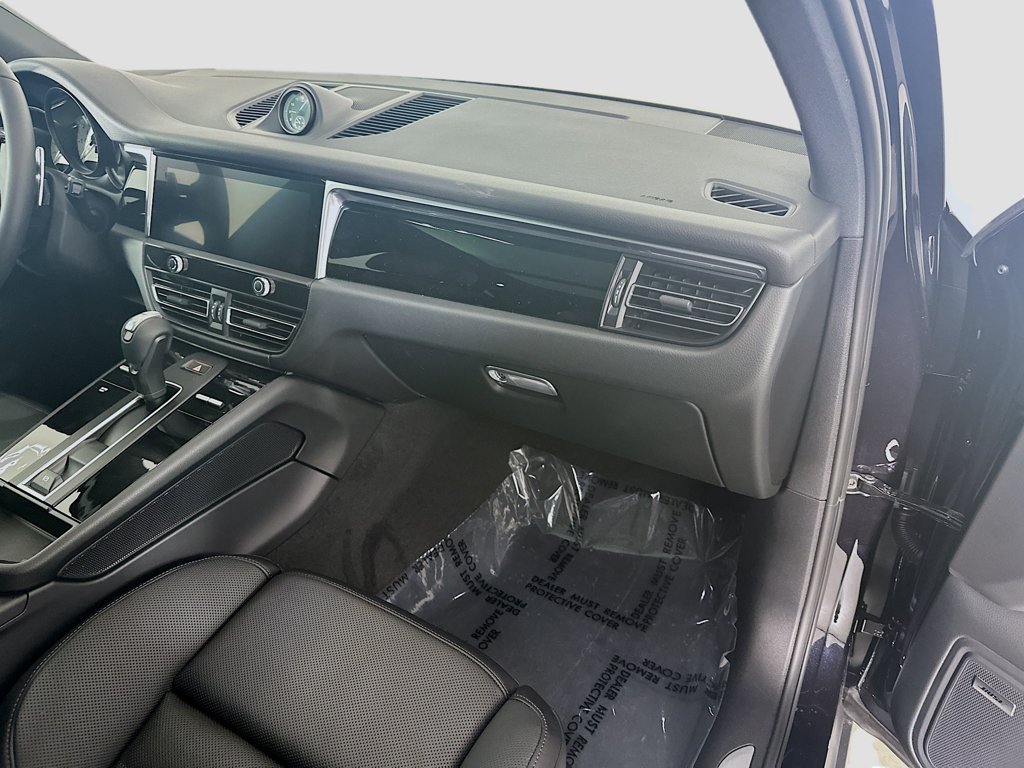 New 2026 Porsche Macan S AWD/4WD image 31