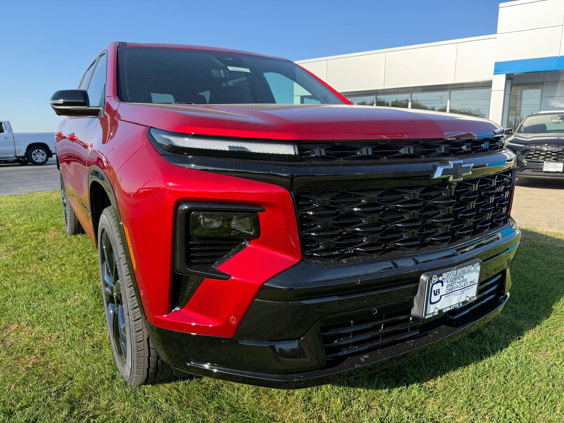 New 2027 Chevrolet Traverse RS AWD/4WD image 1