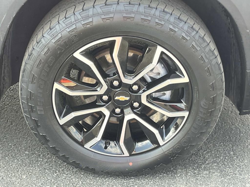 Certified 2023 Chevrolet TrailBlazer ACTIV w/ Sun and Liftgate Package AWD/4WD image 9