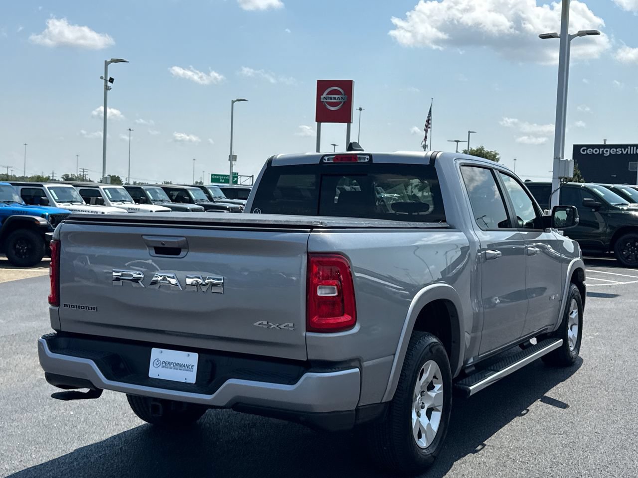 Used 2025 RAM 1500 Big Horn AWD/4WD image 3