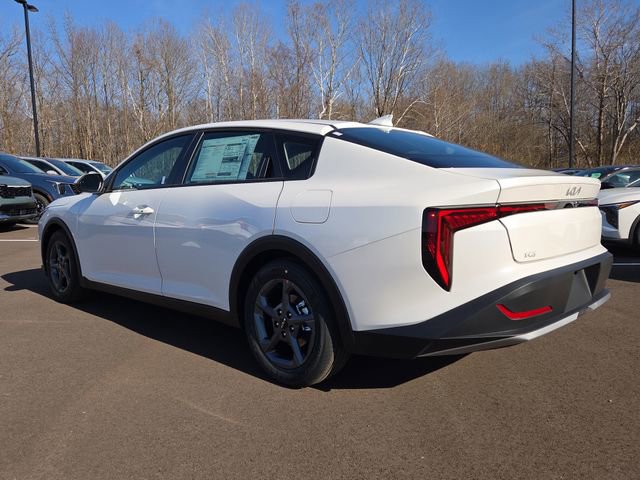 New 2026 Kia K4 LXS image 3