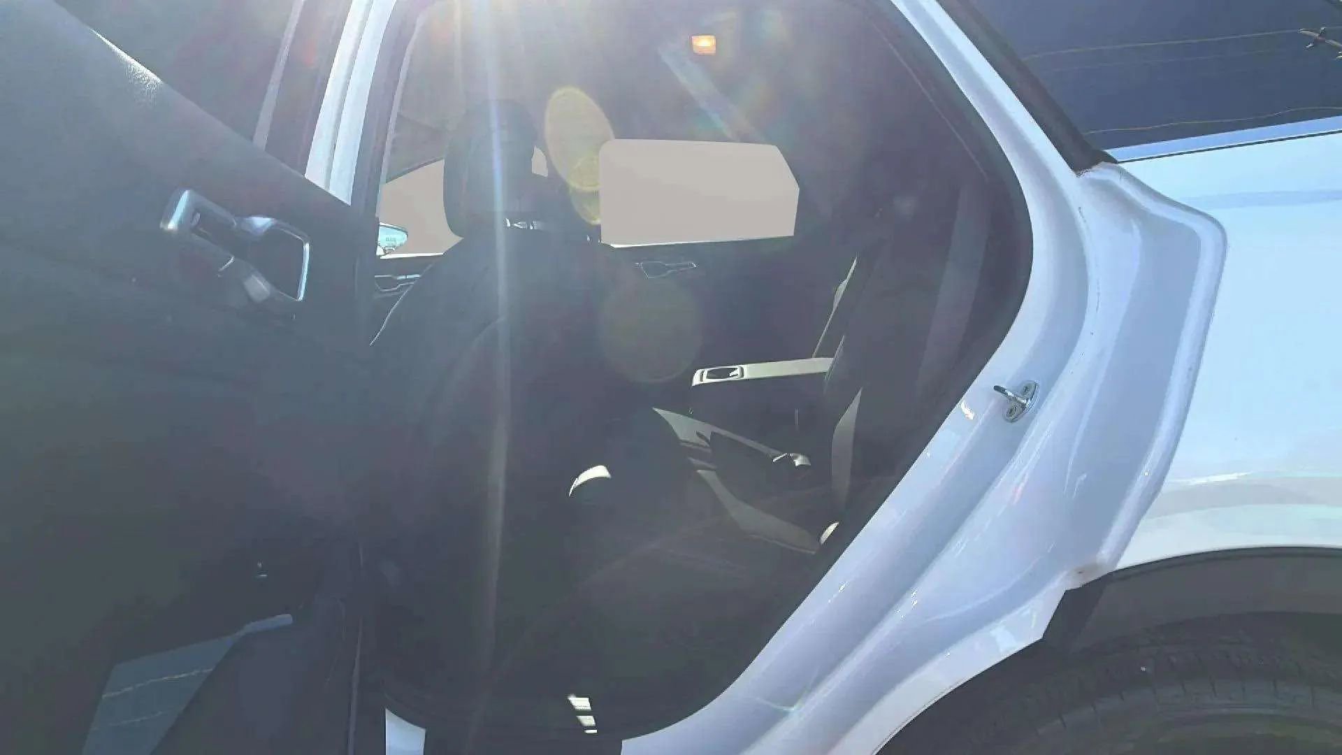 Used 2023 Kia Sportage EX image 20