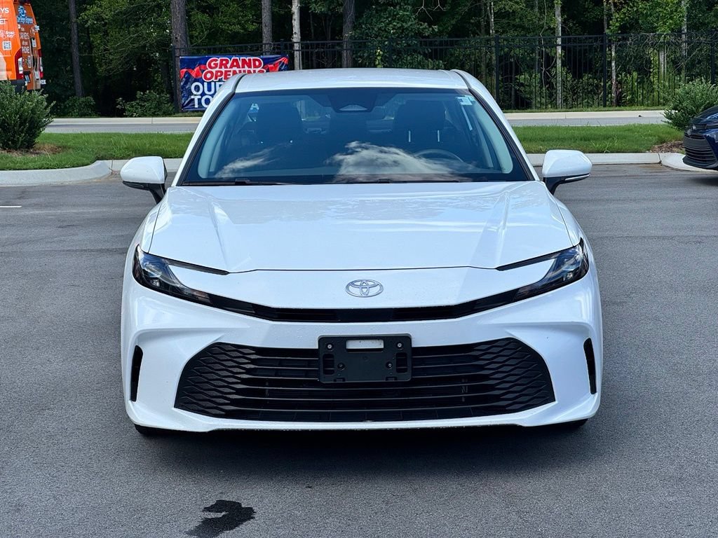 Used 2025 Toyota Camry LE FWD image 6