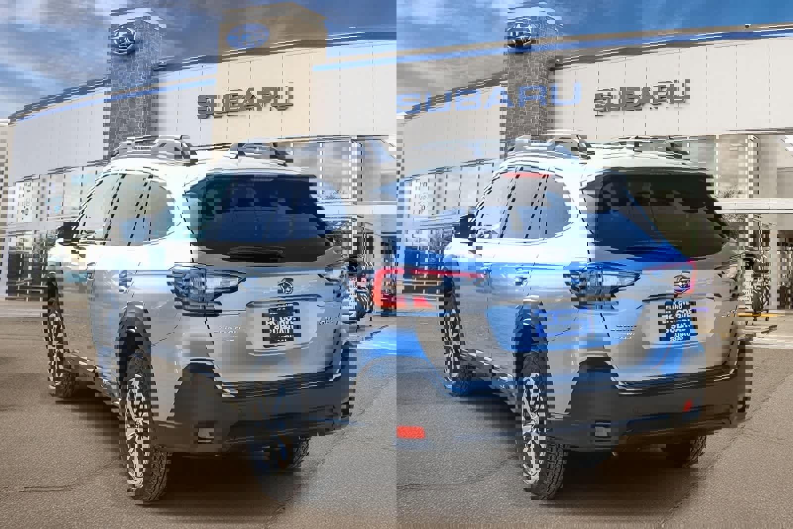 New 2025 Subaru Outback Premium image 2