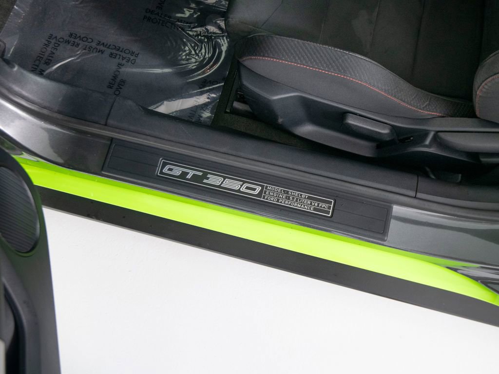 Used 2016 Ford Mustang Shelby GT350R w/ GT350R Equipment Group 920A image 12