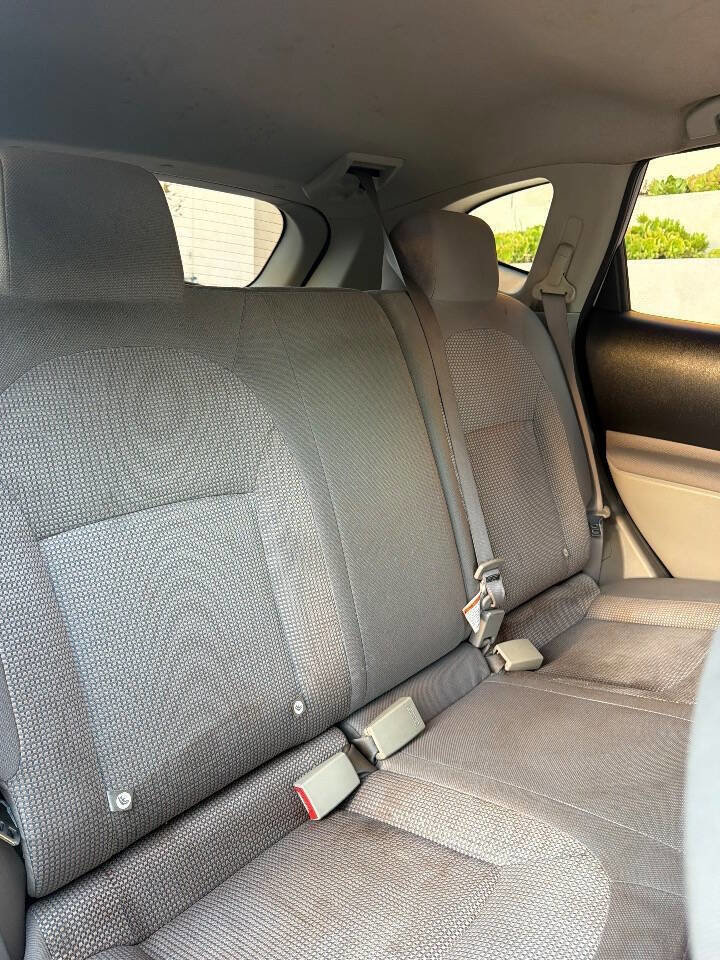 Used 2013 Nissan Rogue SV w/ Premium Pkg image 16