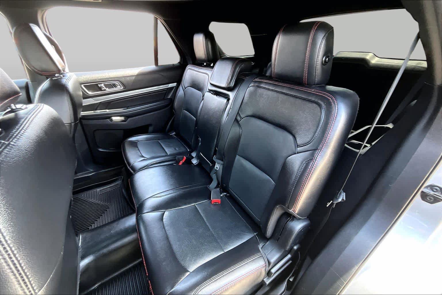 Used 2018 Ford Explorer Sport AWD/4WD image 21