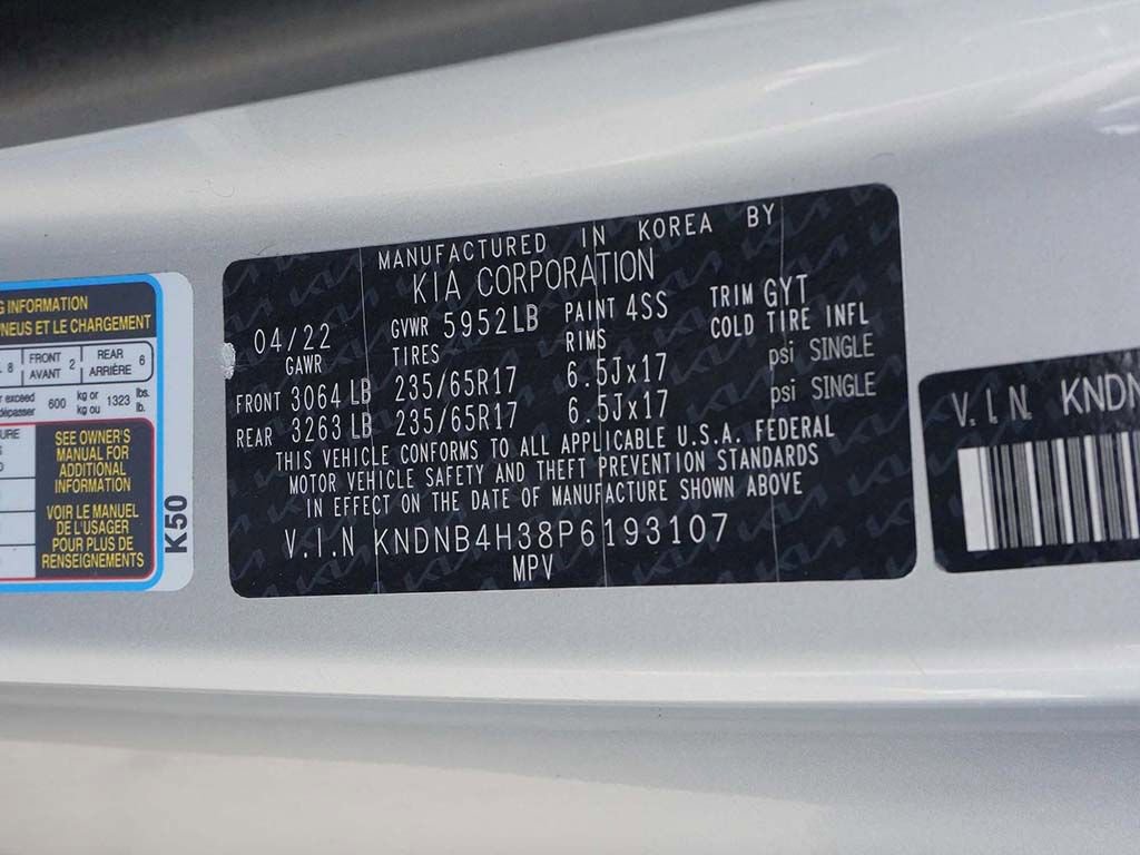 Used 2023 Kia Carnival LX image 43