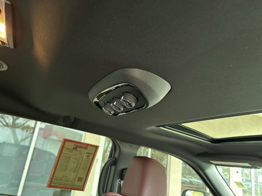 Used 2024 Dodge Durango R/T image 31