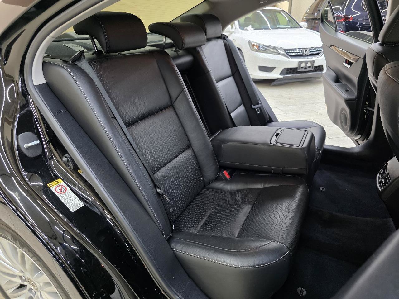 Used 2015 Lexus ES 350 w/ Luxury Package FWD image 22