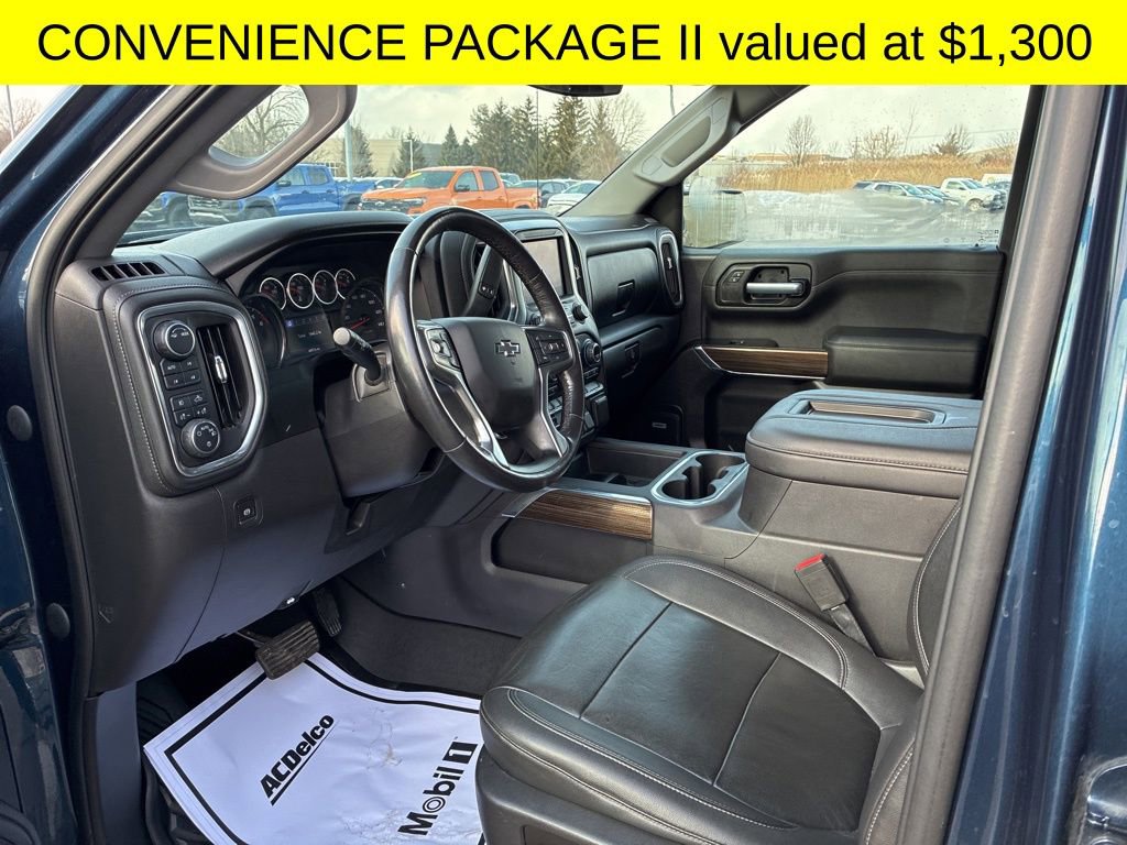 Used 2021 Chevrolet Silverado 1500 LT Trail Boss w/ Convenience Package II image 3