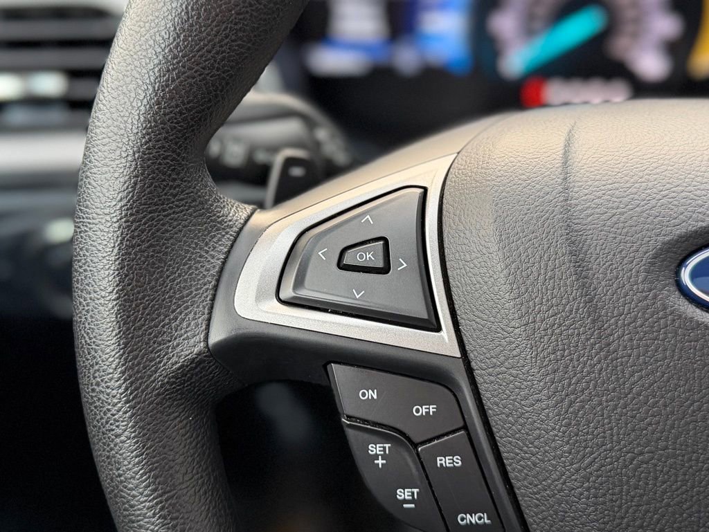 Used 2020 Ford Fusion SE image 9