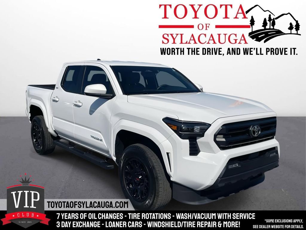 Used 2025 Toyota Tacoma SR5 image 1