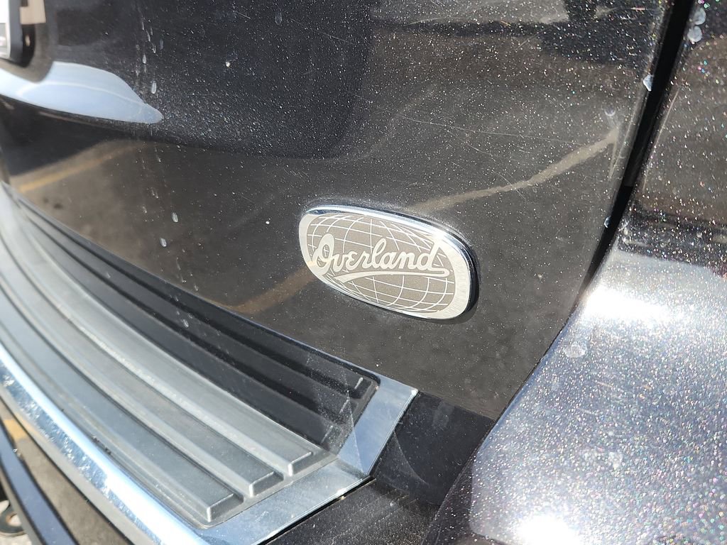 Used 2014 Jeep Grand Cherokee Overland image 15