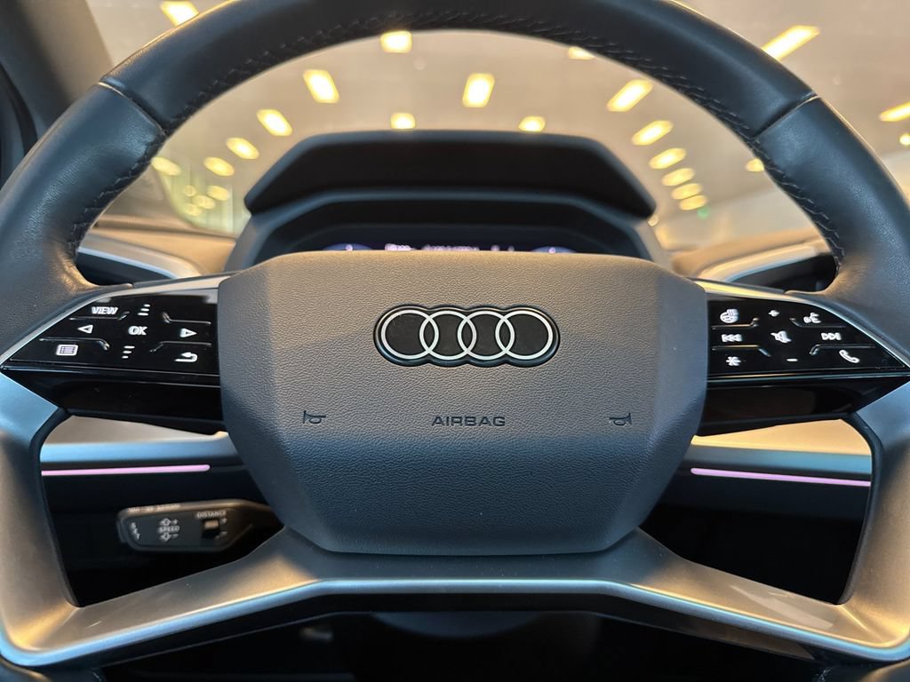Used 2023 Audi Q4 e-tron Premium Plus w/ Premium Plus RWD image 29