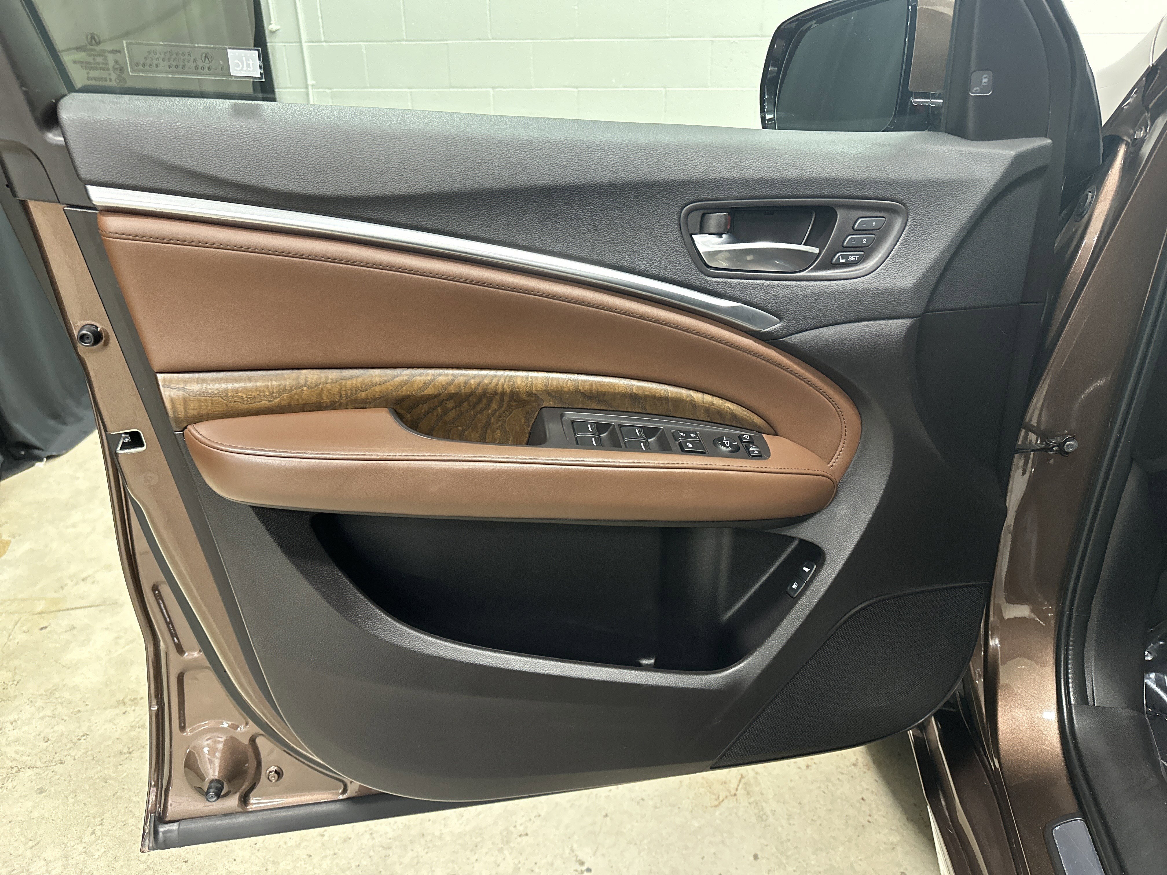 Used 2019 Acura MDX FWD w/ Advance Package image 14