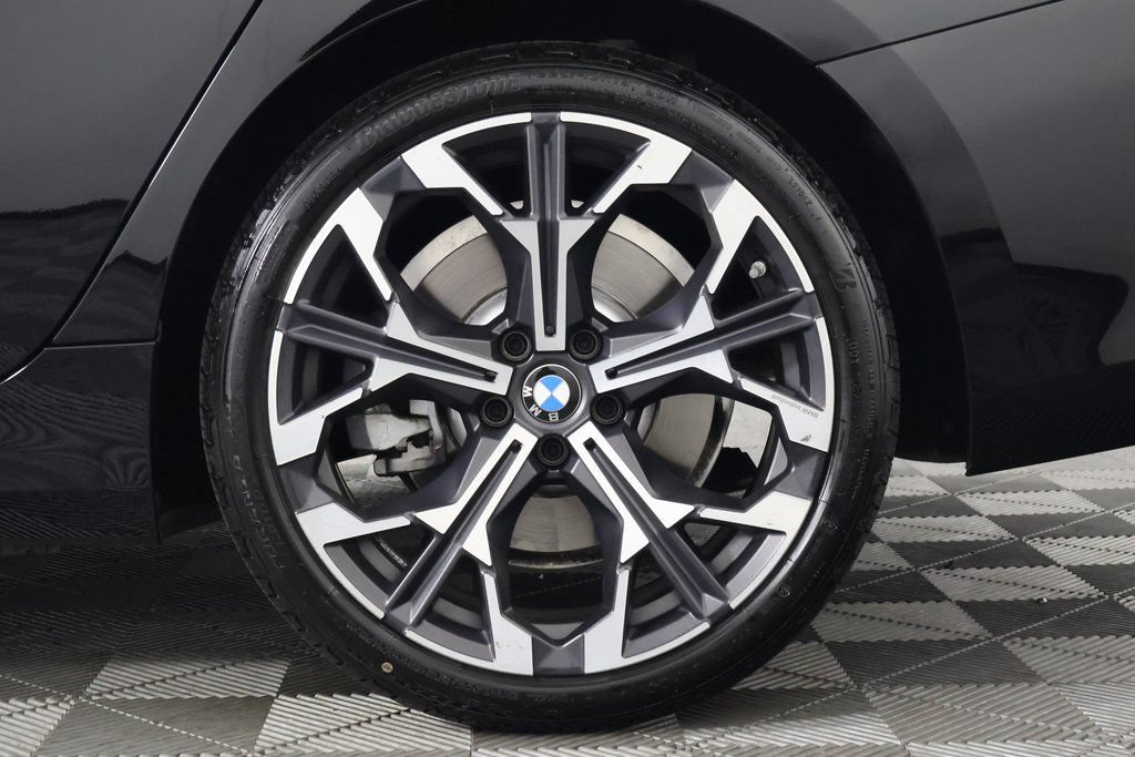 Used 2026 BMW 330i Sedan w/ Convenience Package RWD image 16
