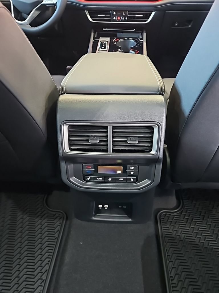 New 2026 Volkswagen Atlas SEL AWD/4WD image 18
